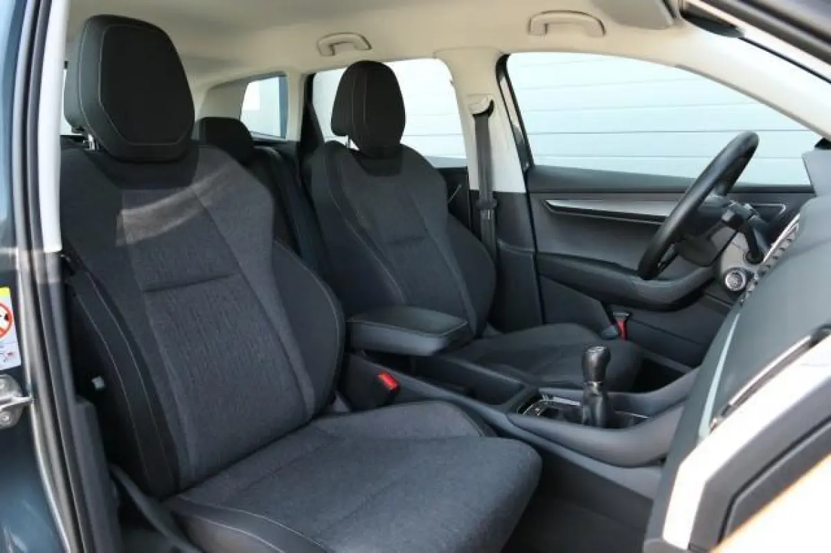 1.0 TSI Business Edition Plus|Trekhaak|PDC|Camera|ACC|Carplay!