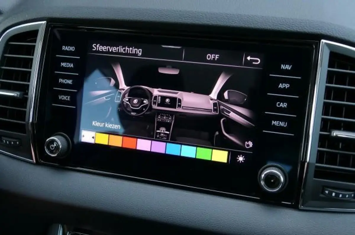 1.0 TSI Business Edition Plus|Trekhaak|PDC|Camera|ACC|Carplay!