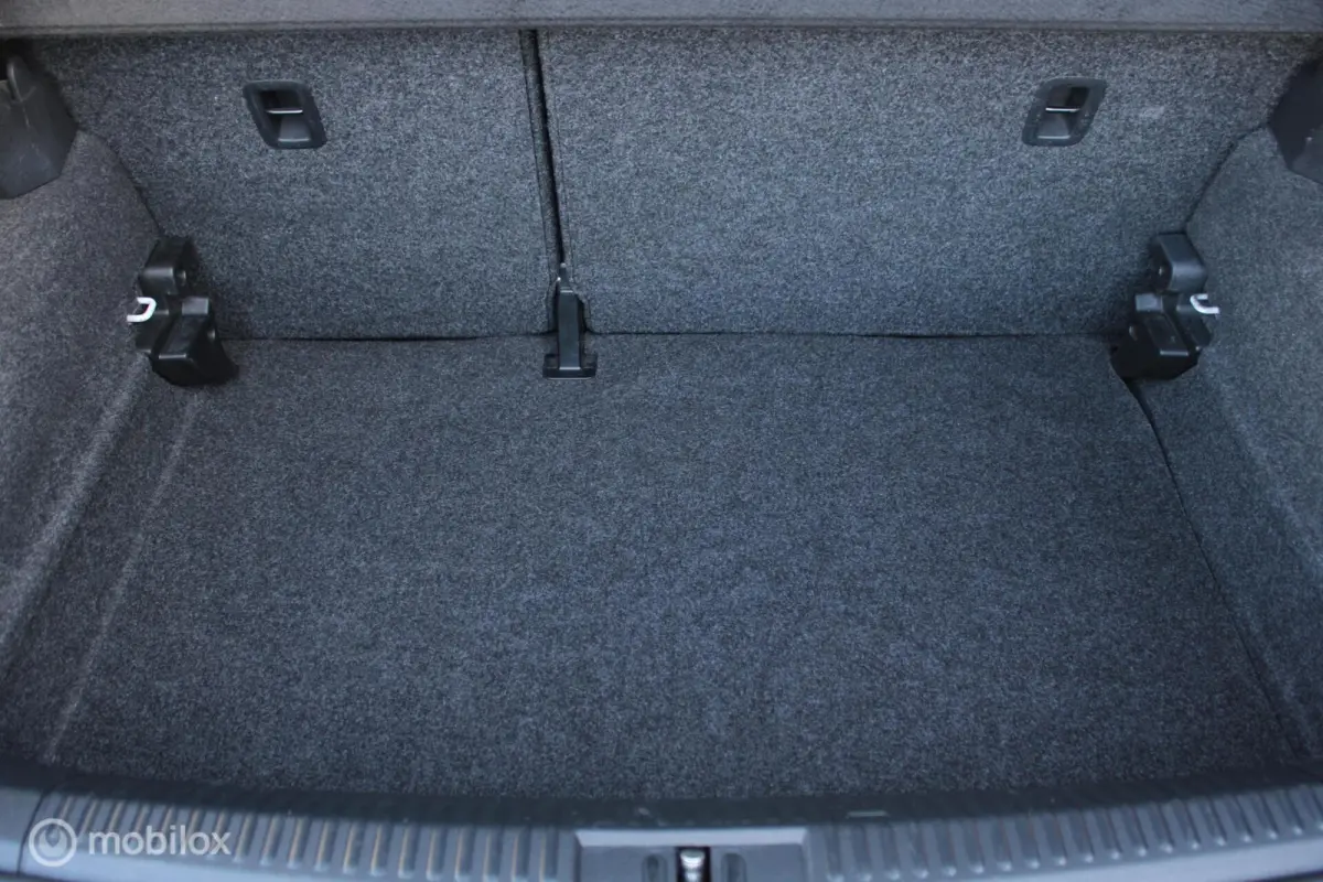 1.0 TSI 95 PK BlueMotion Edition, 17 Inch velgen, Cruise, Airco, Multi media system