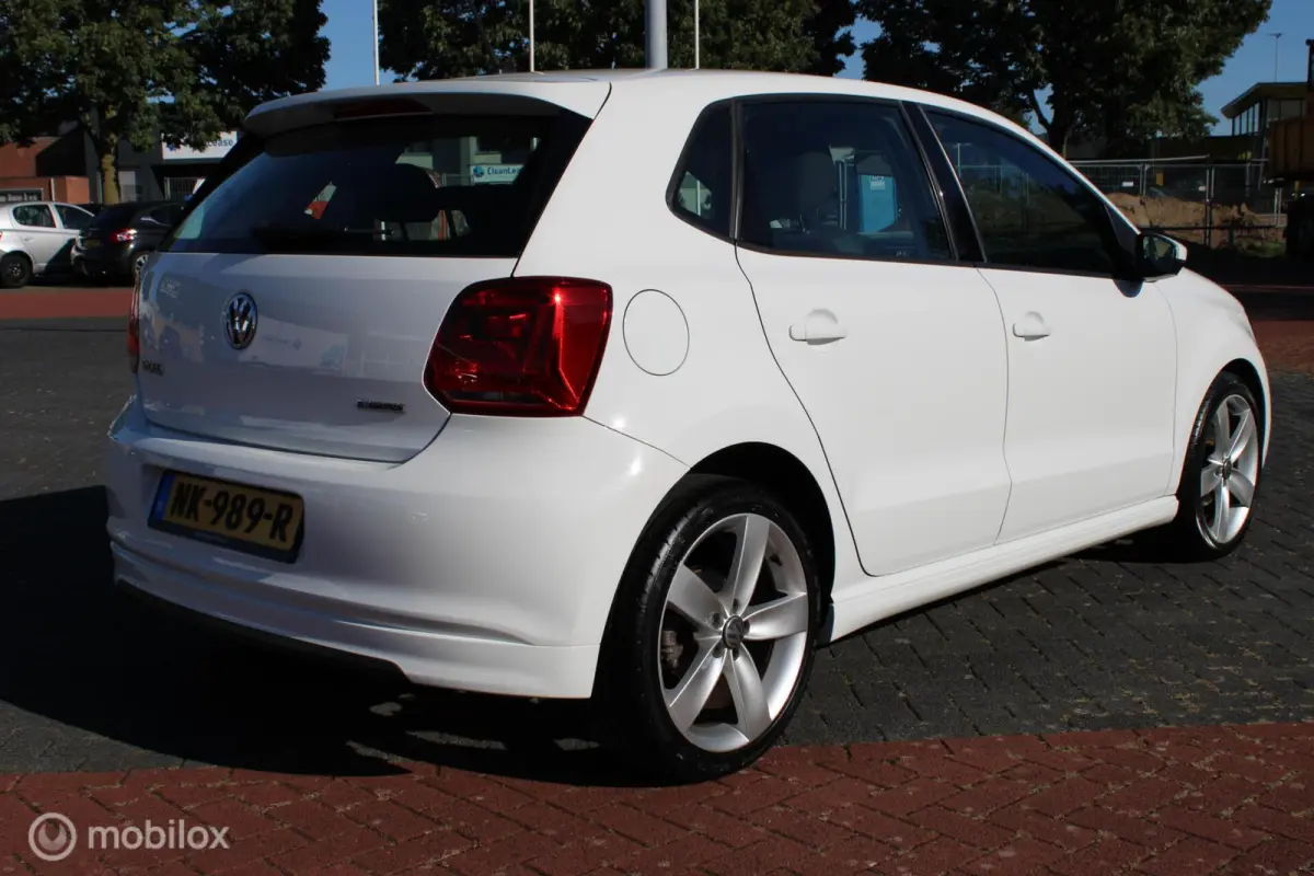1.0 TSI 95 PK BlueMotion Edition, 17 Inch velgen, Cruise, Airco, Multi media system
