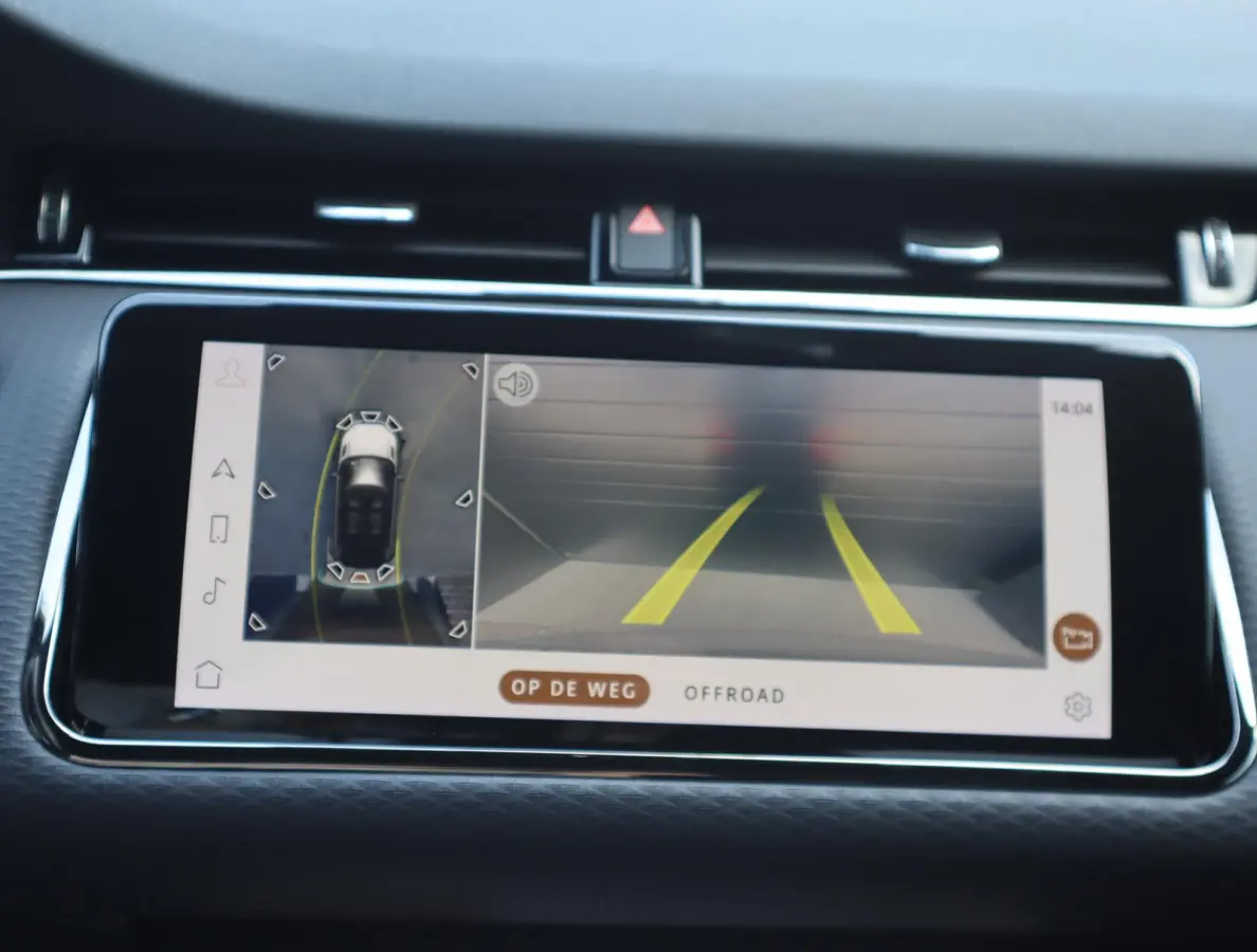 1.5 P300e AWD R-Dynamic SE | Pano | 360 camera | Adaptieve Cruise Control | Stoel en stuurverwarming