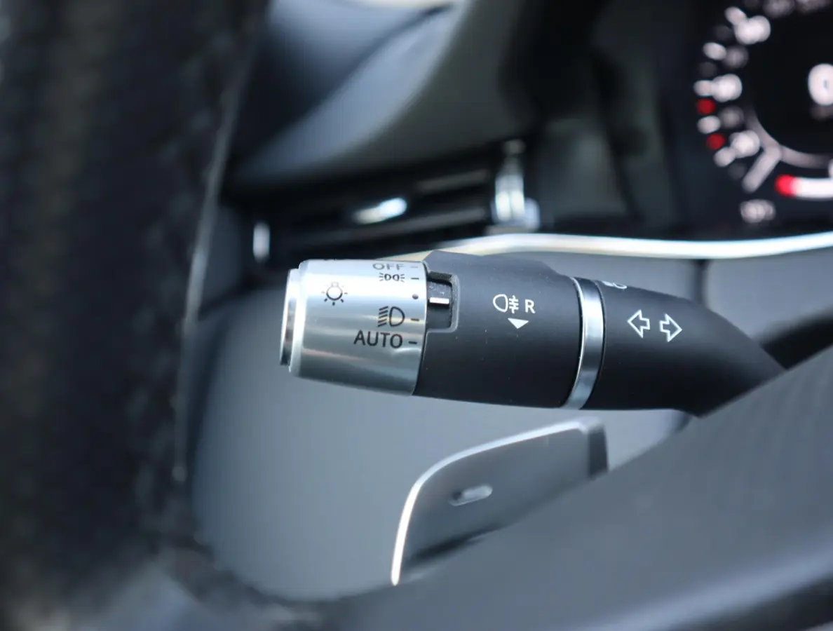 1.5 P300e AWD R-Dynamic SE | Pano | 360 camera | Adaptieve Cruise Control | Stoel en stuurverwarming