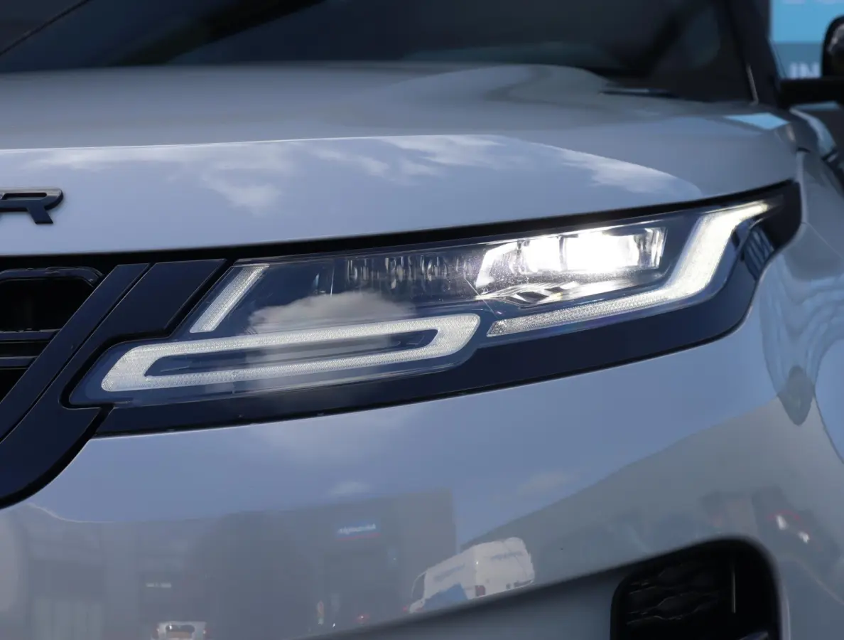 1.5 P300e AWD R-Dynamic SE | Pano | 360 camera | Adaptieve Cruise Control | Stoel en stuurverwarming