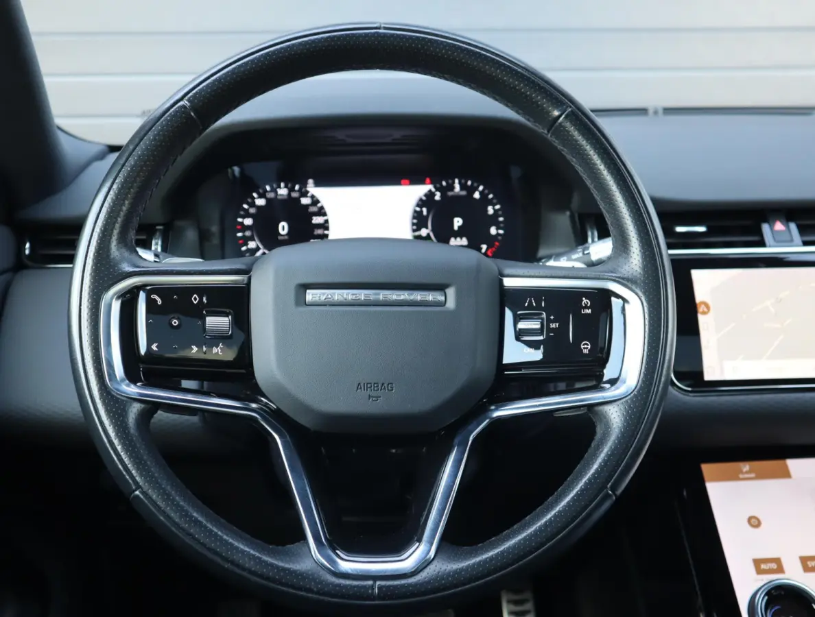 1.5 P300e AWD R-Dynamic SE | Pano | 360 camera | Adaptieve Cruise Control | Stoel en stuurverwarming