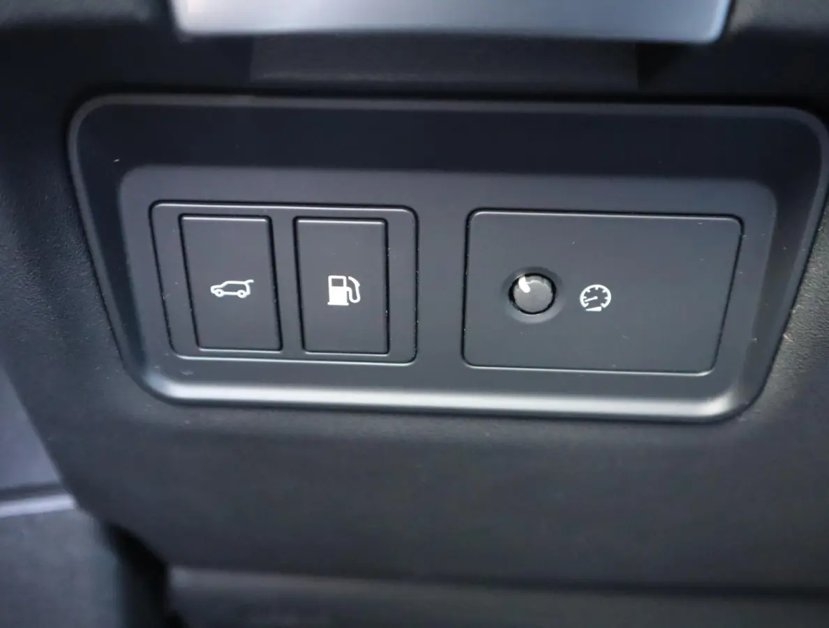 1.5 P300e AWD R-Dynamic SE | Pano | 360 camera | Adaptieve Cruise Control | Stoel en stuurverwarming