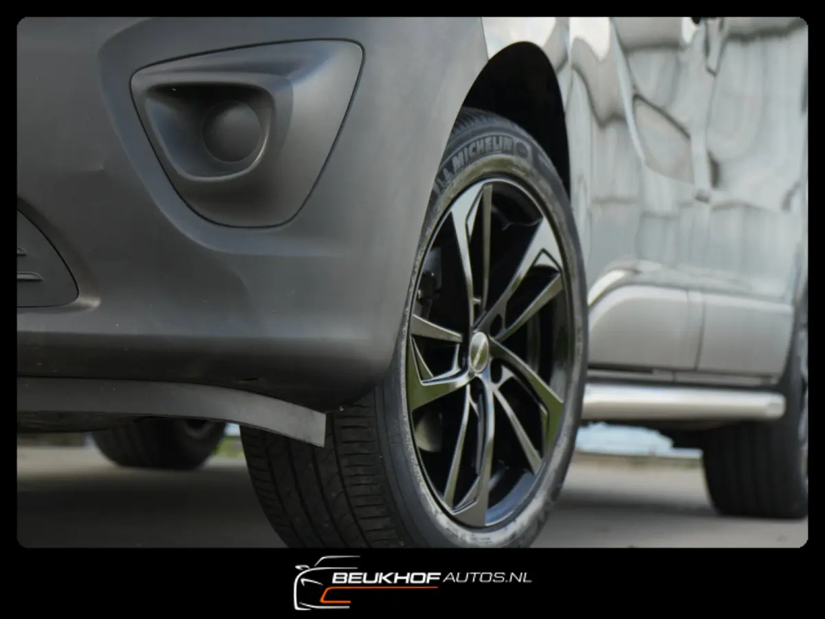 1.6 CDTI L1H1 BiTurbo ecoFLEX 9 Persoons