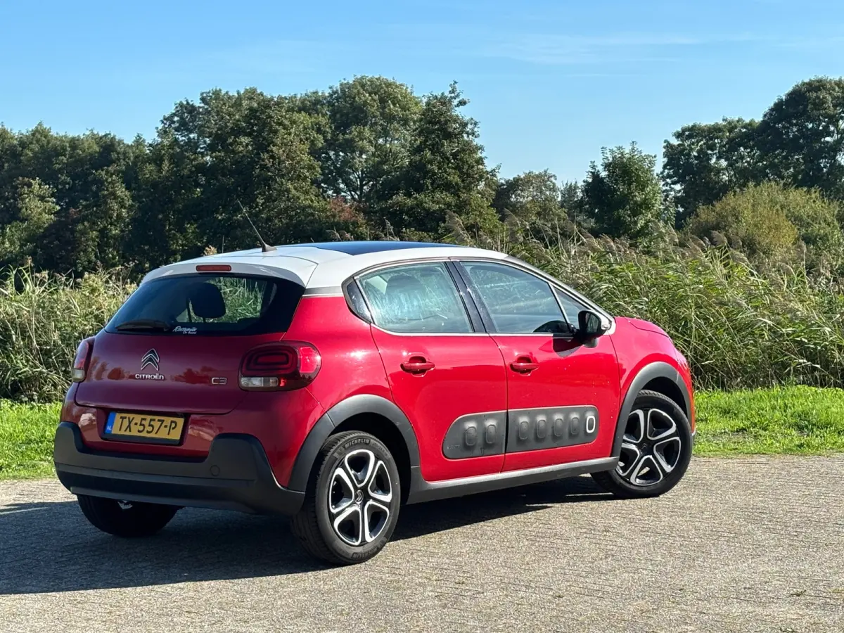 1.2 PureTech ELLE- Rouge Rubi - Navigatie/CarPlay/Cruise/PDC/ Stijlvol & Compleet
