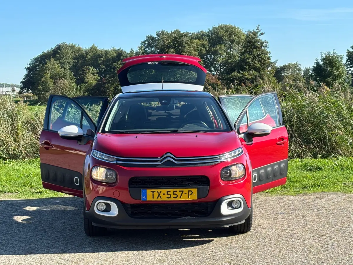 1.2 PureTech ELLE- Rouge Rubi - Navigatie/CarPlay/Cruise/PDC/ Stijlvol & Compleet