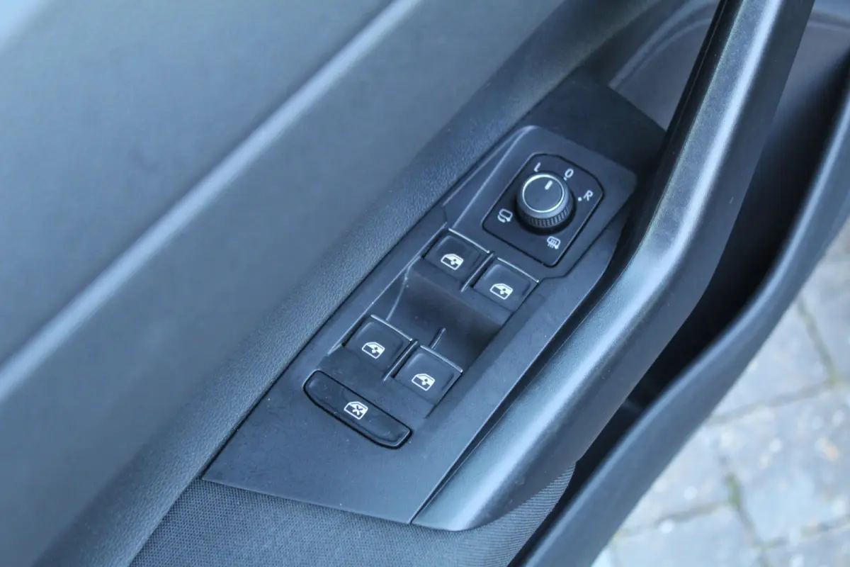 1.0 TSI Style | IQ Light | Digital cockpit | Apple carplay/Android auto