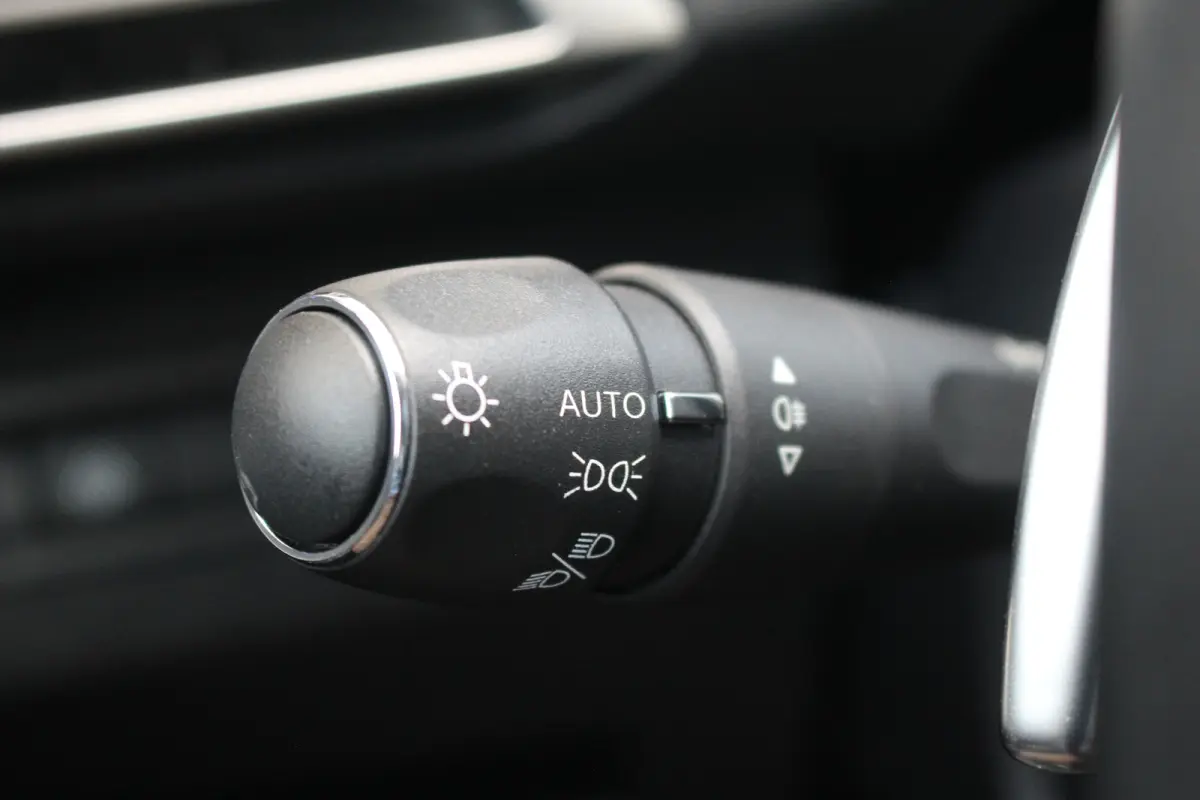1.6 HYbrid 225 Allure Pack Business | Trekhaak | Stoelverwarming | Camera | Dodehoeksens. | Keyless | Navi | LED | Trekhaak | Stoelverwarming | Camera | Dodehoeksens. | Keyless | Navi | LED 