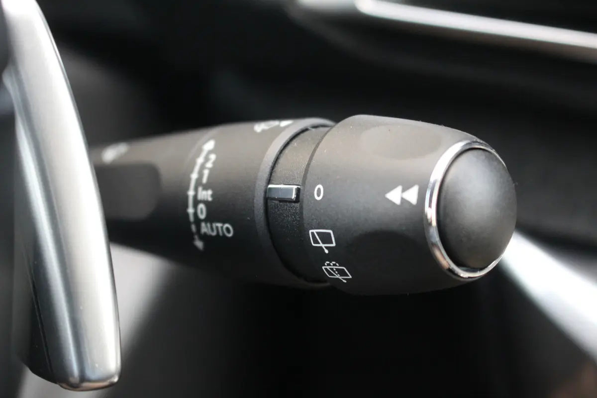 1.6 HYbrid 225 Allure Pack Business | Trekhaak | Stoelverwarming | Camera | Dodehoeksens. | Keyless | Navi | LED | Trekhaak | Stoelverwarming | Camera | Dodehoeksens. | Keyless | Navi | LED 