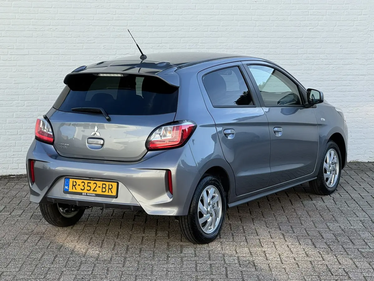 1.2 Dynamic Automaat Camera Carplay DAB radio Dealer onderhouden