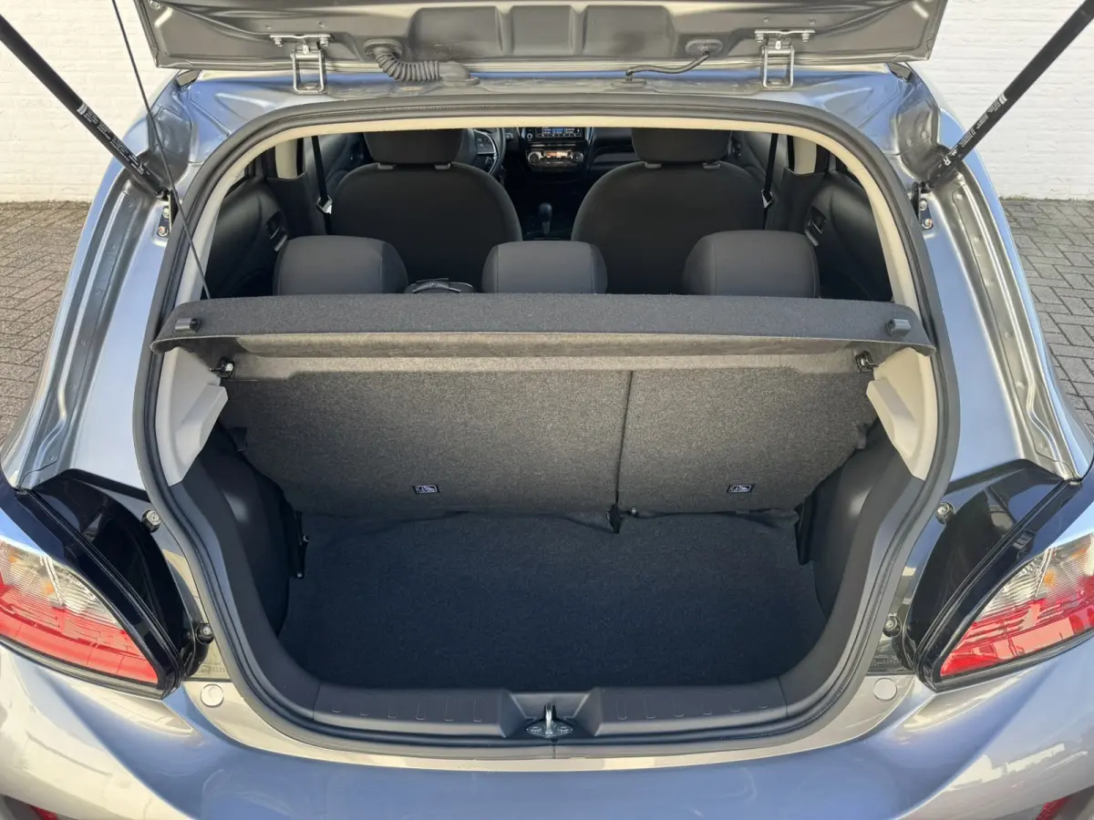 1.2 Dynamic Automaat Camera Carplay DAB radio Dealer onderhouden
