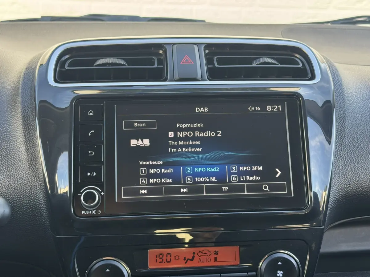 1.2 Dynamic Automaat Camera Carplay DAB radio Dealer onderhouden