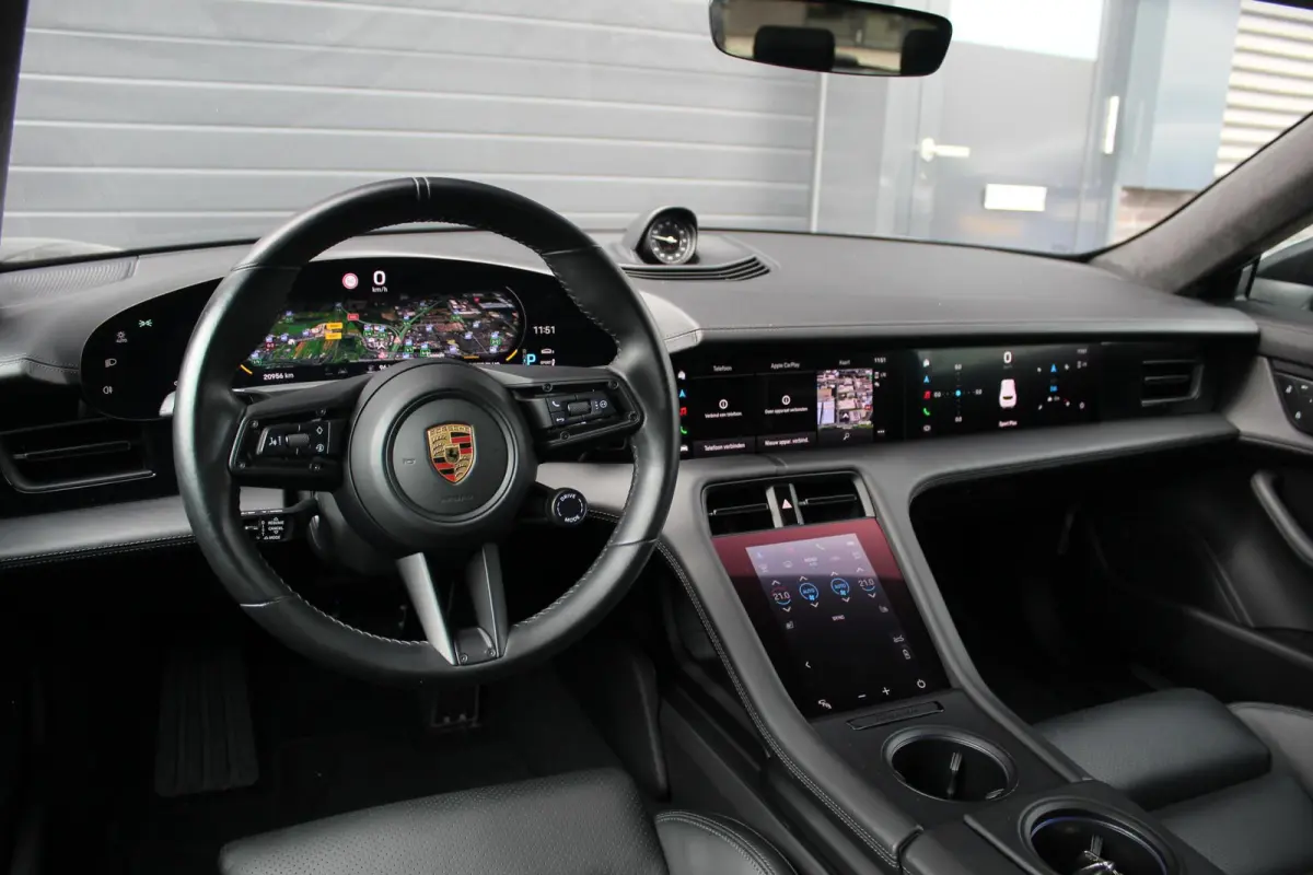 Turbo 93 kWh | Passenger Displ. | Sportchrono | Pano | SOH 91%