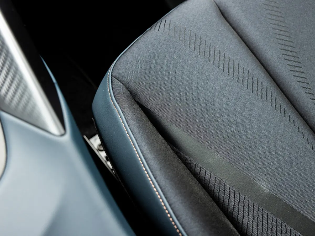 1.5 TSI e-Hybrid Essential | DEMO| Panoramadak | Stoel-Stuurverwarming | Virtual Cockpit | Achteruitrijcamera | Half-Leder | Climate Control | 19" Lichtmetalen Velgen | BTW Auto |