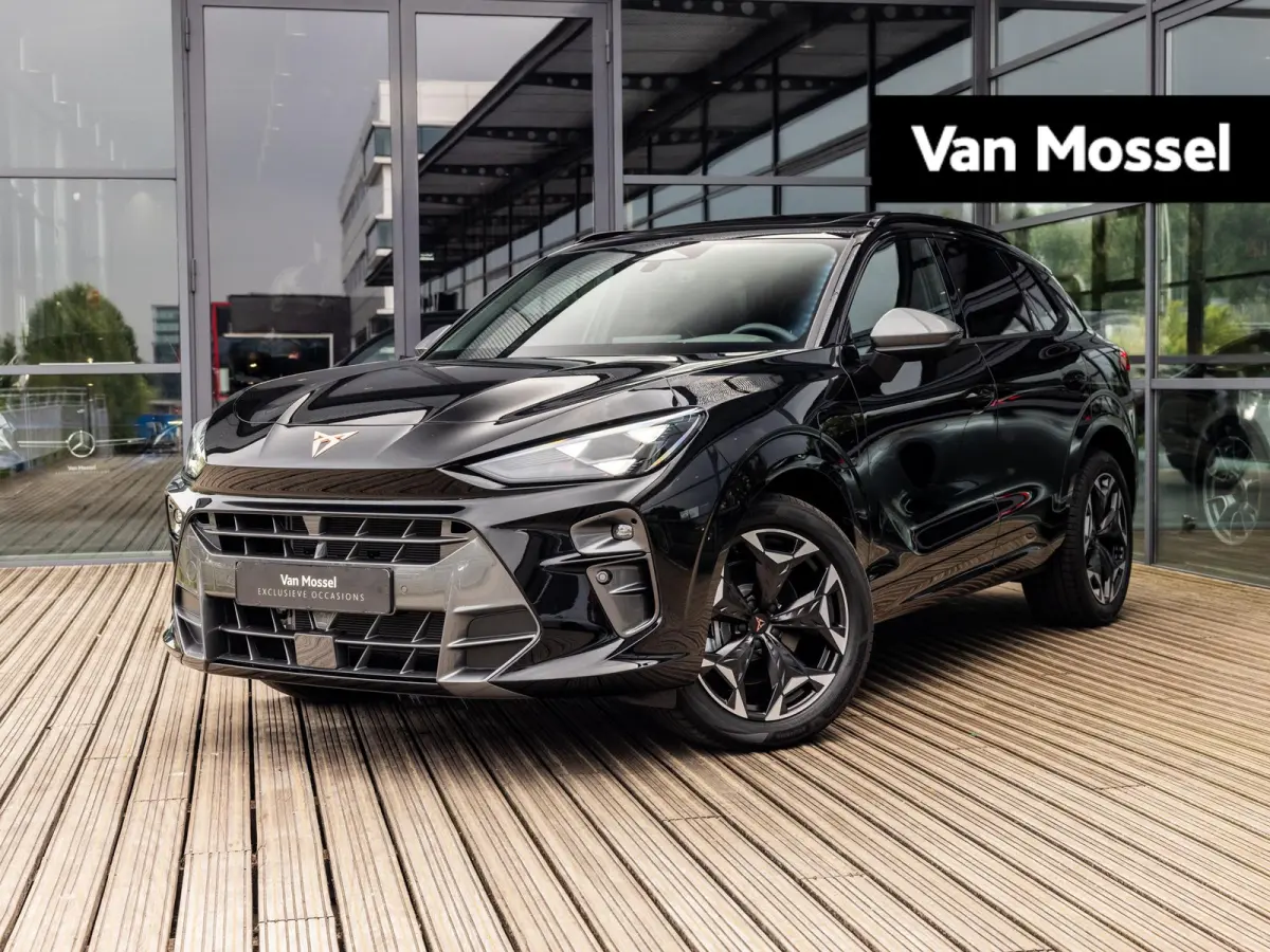 1.5 TSI e-Hybrid Essential | DEMO| Panoramadak | Stoel-Stuurverwarming | Virtual Cockpit | Achteruitrijcamera | Half-Leder | Climate Control | 19" Lichtmetalen Velgen | BTW Auto |