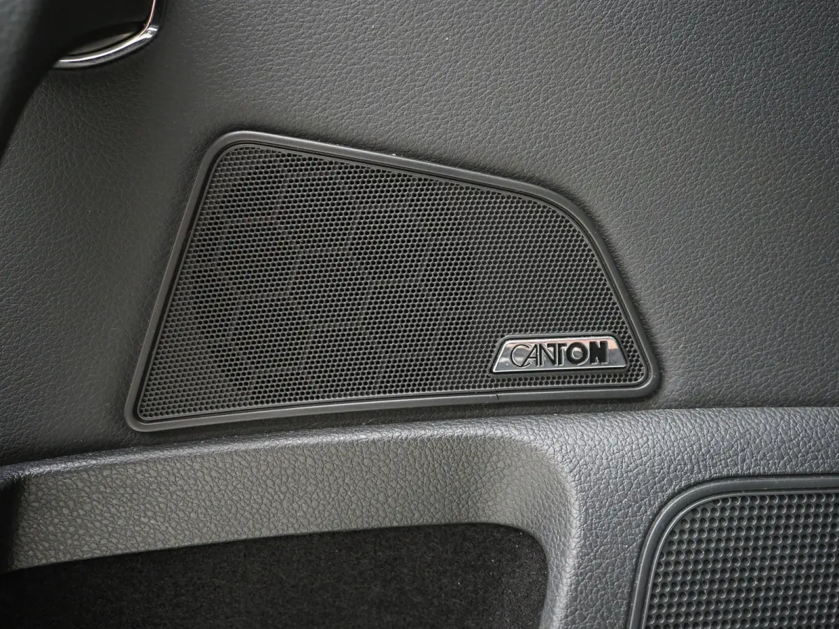 1.4 TSI iV Laurin & Klement | Panoramadak | Leder | Trekhaak | Massage | 360 | Canton | Memory | Carplay