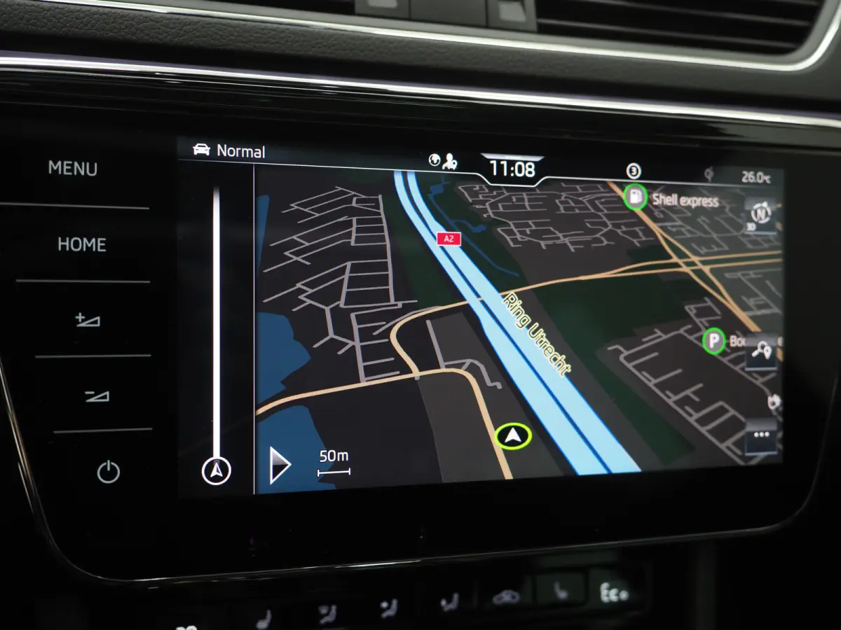 1.4 TSI iV Laurin & Klement | Panoramadak | Leder | Trekhaak | Massage | 360 | Canton | Memory | Carplay
