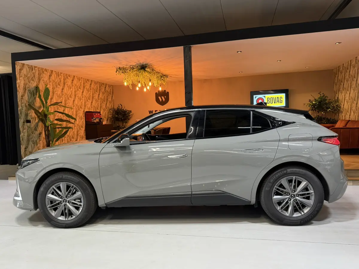 E-Tense 220PK SOH 95% |Trekhaak|Plug-in Hybrid|Trekhaak|CarPlay|Leder|ADAS|Garantie|Rijklaar