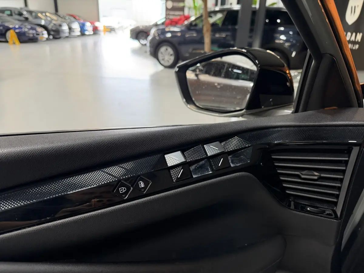 E-Tense 220PK SOH 95% |Trekhaak|Plug-in Hybrid|Trekhaak|CarPlay|Leder|ADAS|Garantie|Rijklaar