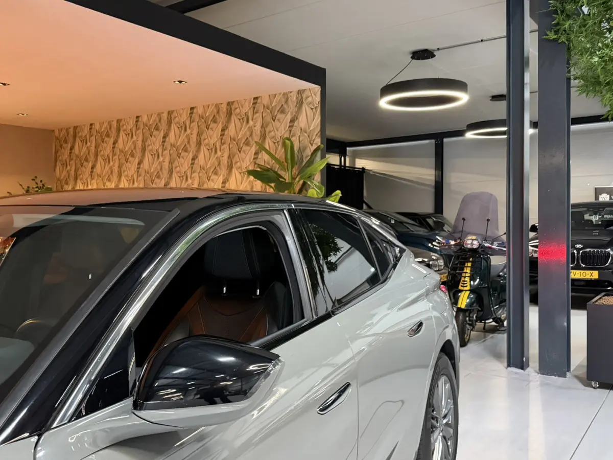 E-Tense 220PK SOH 95% |Trekhaak|Plug-in Hybrid|Trekhaak|CarPlay|Leder|ADAS|Garantie|Rijklaar