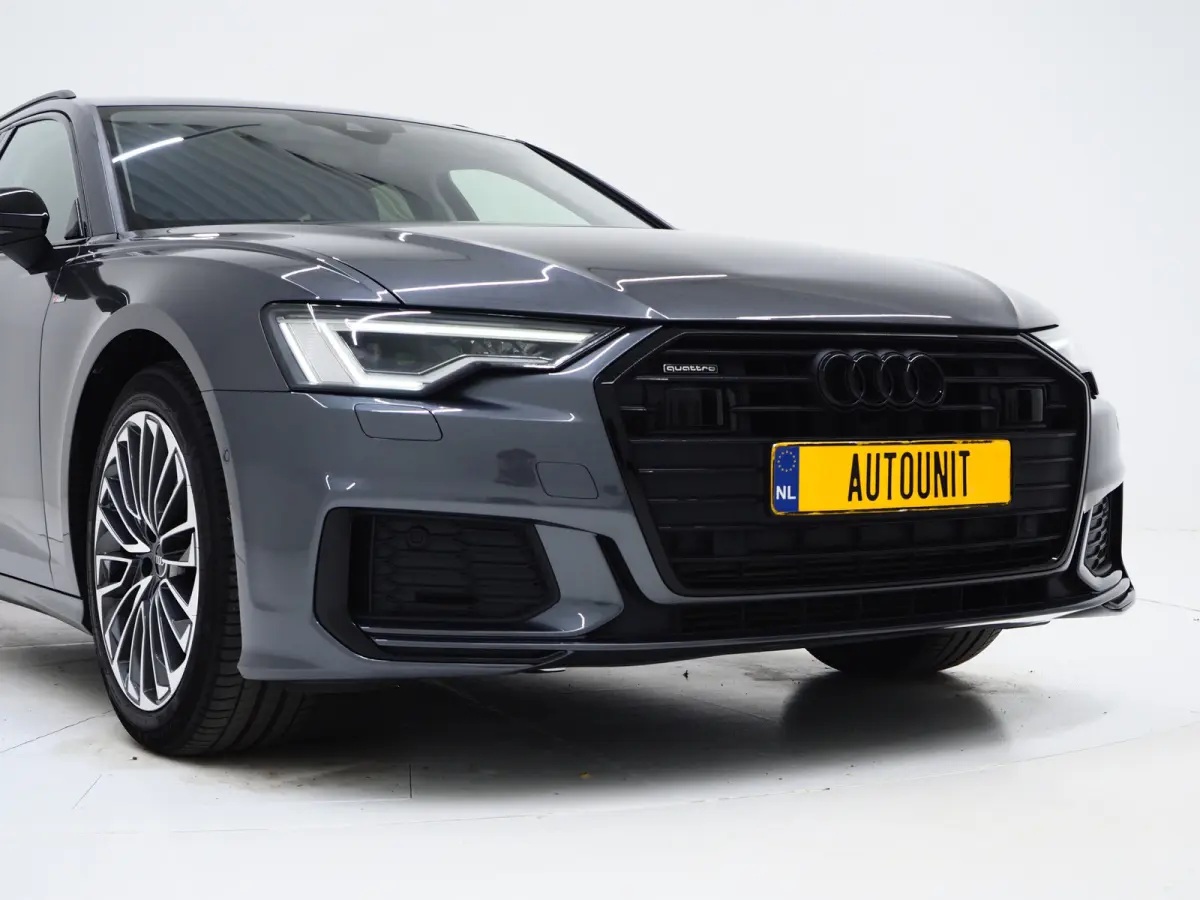55 TFSI e quattro Competition Full Black | RS Stoelen | B&O Audio | Sfeerlicht | Memory | Camera | Adaptive Cruise