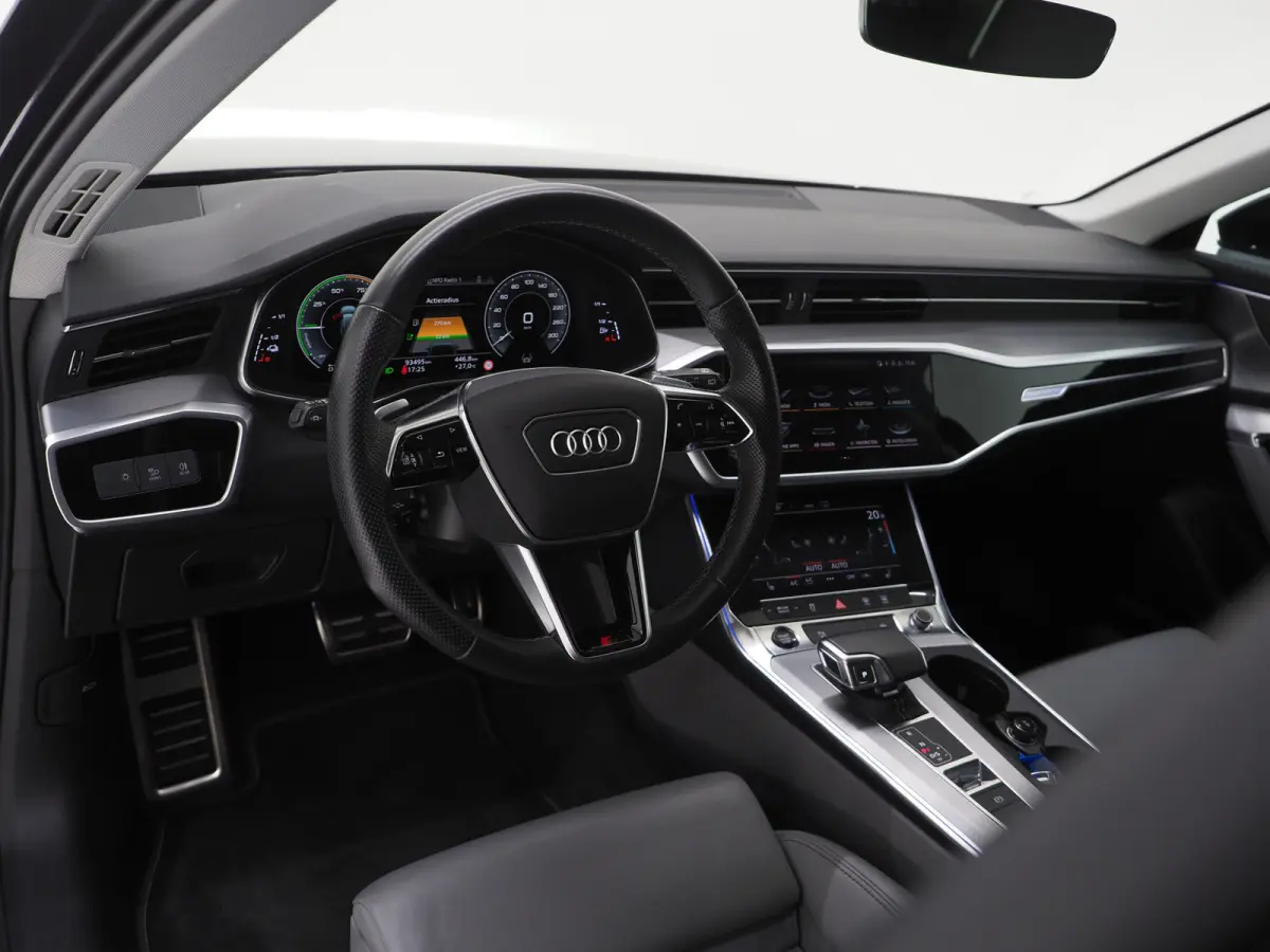 55 TFSI e quattro Competition Full Black | RS Stoelen | B&O Audio | Sfeerlicht | Memory | Camera | Adaptive Cruise