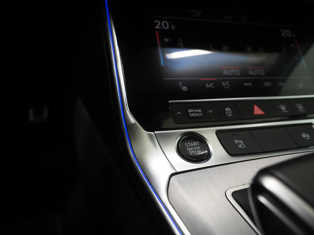 55 TFSI e quattro Competition Full Black | RS Stoelen | B&O Audio | Sfeerlicht | Memory | Camera | Adaptive Cruise