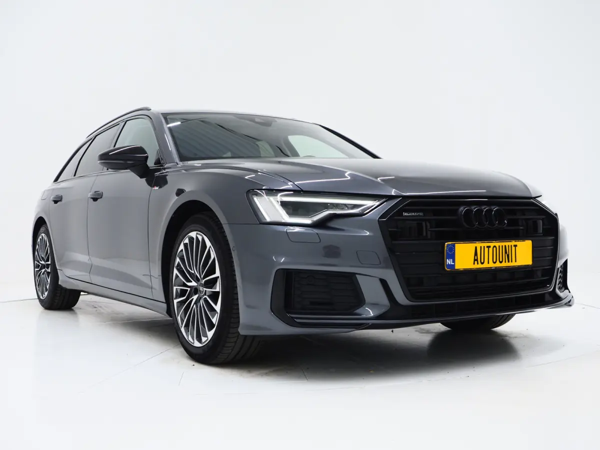 55 TFSI e quattro Competition Full Black | RS Stoelen | B&O Audio | Sfeerlicht | Memory | Camera | Adaptive Cruise