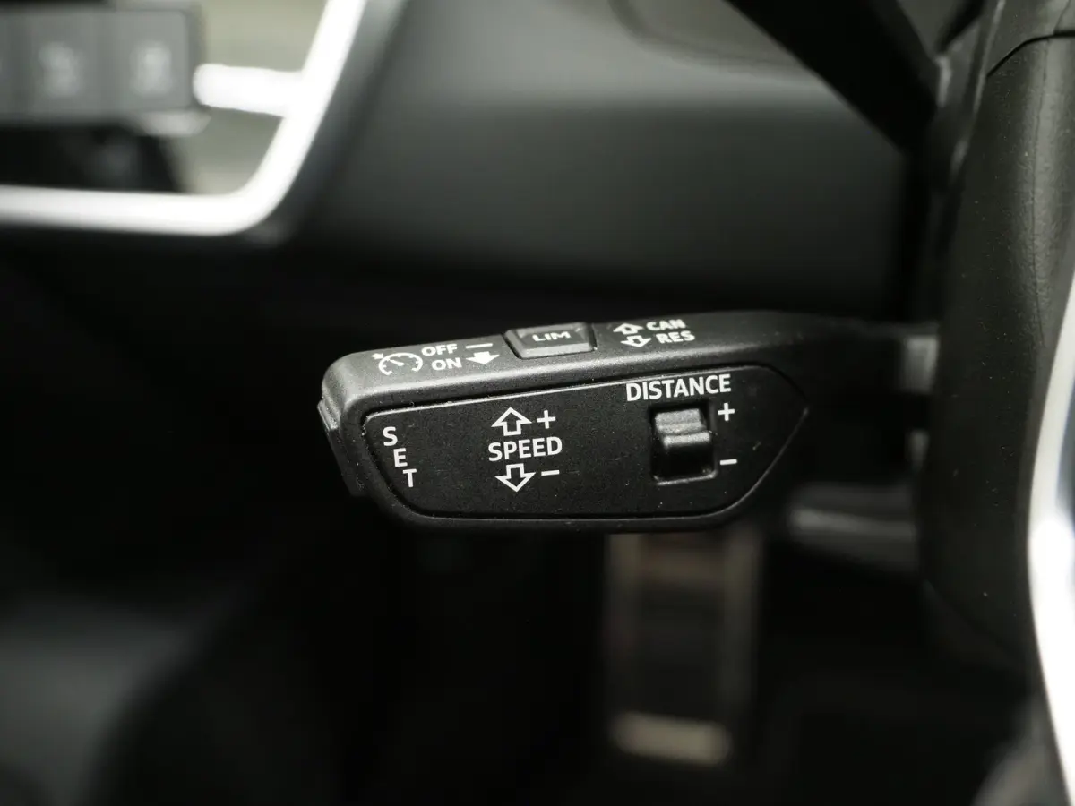55 TFSI e quattro Competition Full Black | RS Stoelen | B&O Audio | Sfeerlicht | Memory | Camera | Adaptive Cruise