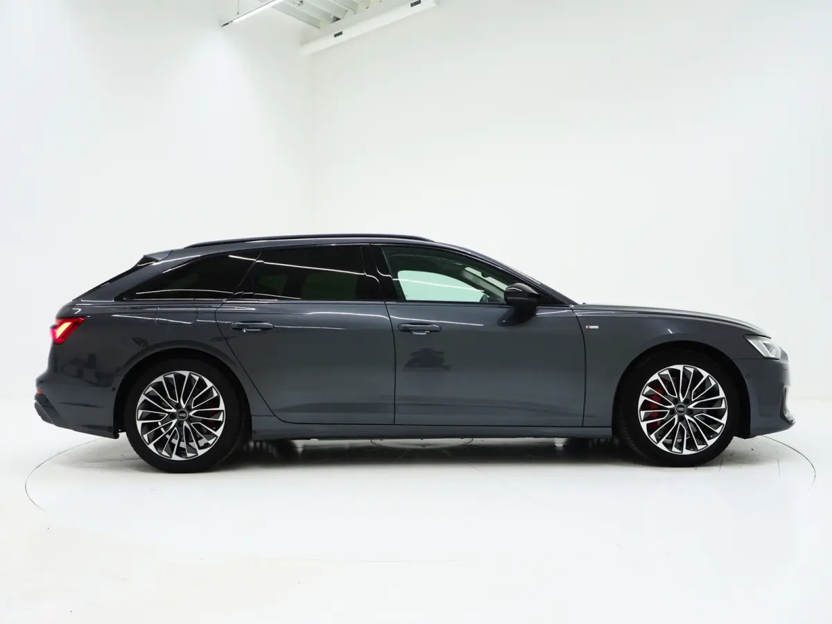 55 TFSI e quattro Competition Full Black | RS Stoelen | B&O Audio | Sfeerlicht | Memory | Camera | Adaptive Cruise