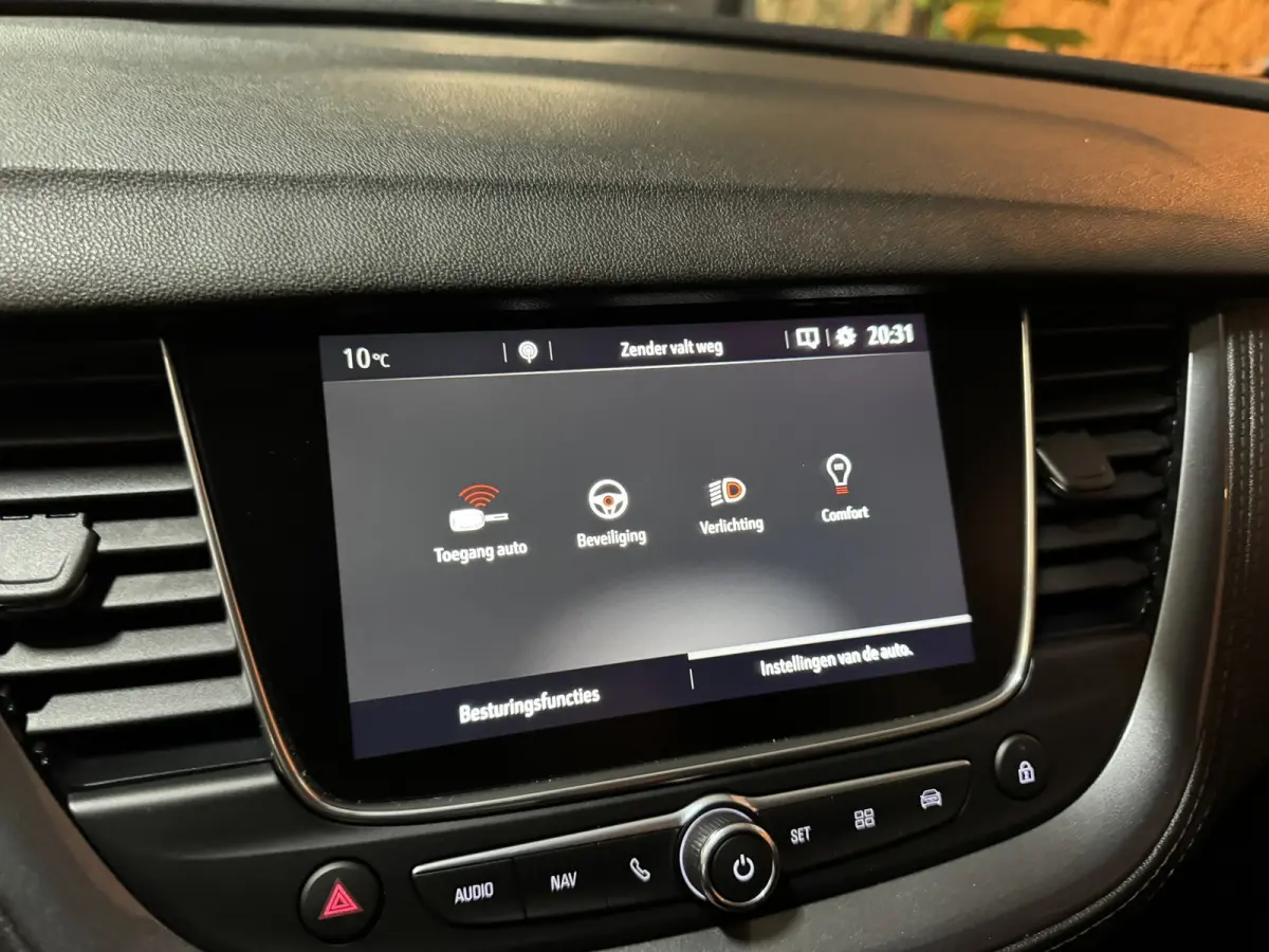 1.6 Turbo Innovation 181PK|Carplay|Camera|Cruise|Navi|LED|Lane Assist|Dealer onderhouden