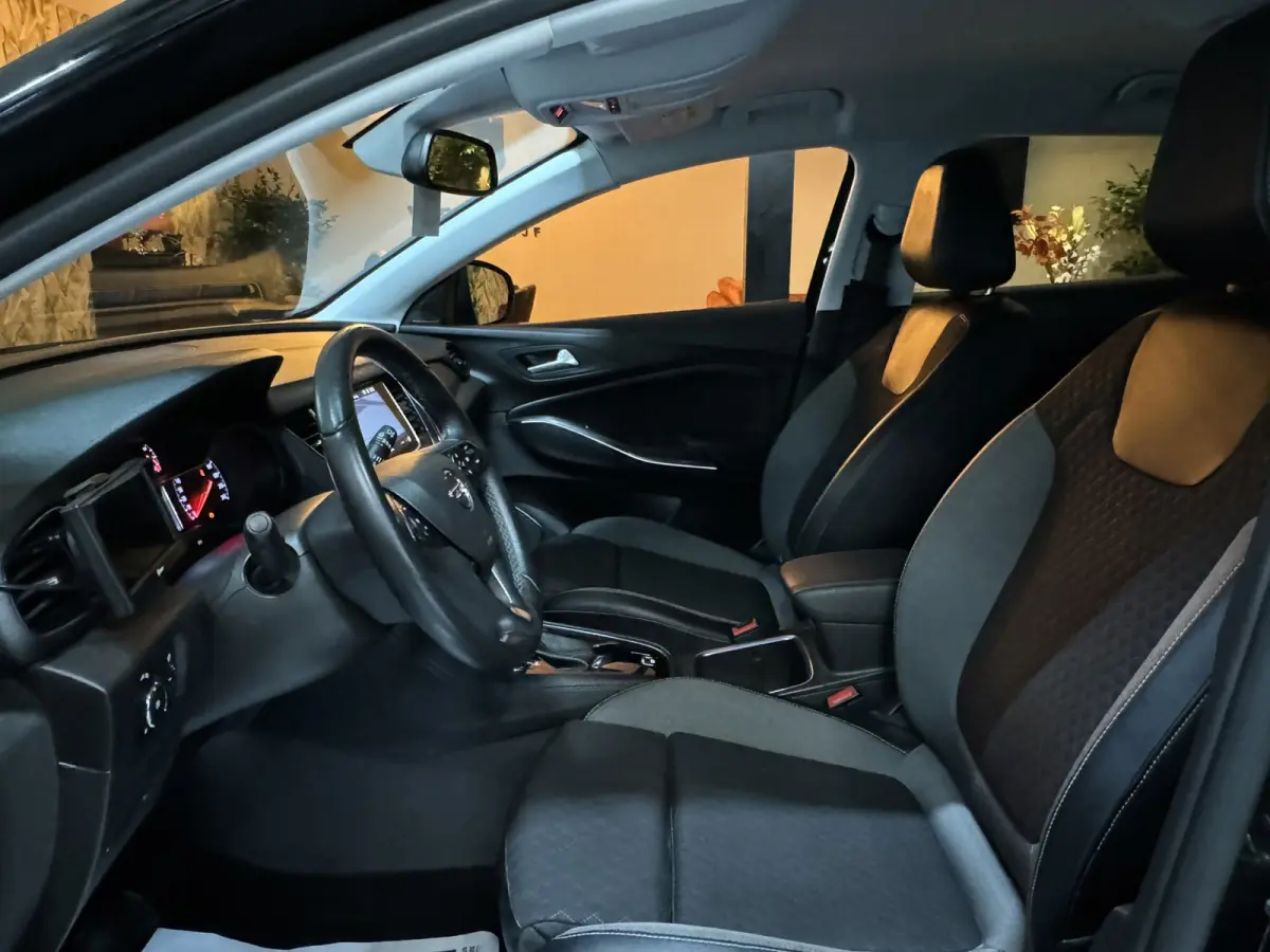 1.6 Turbo Innovation 181PK|Carplay|Camera|Cruise|Navi|LED|Lane Assist|Dealer onderhouden