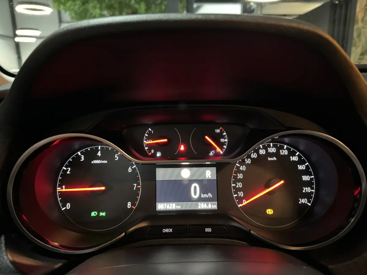 1.6 Turbo Innovation 181PK|Carplay|Camera|Cruise|Navi|LED|Lane Assist|Dealer onderhouden