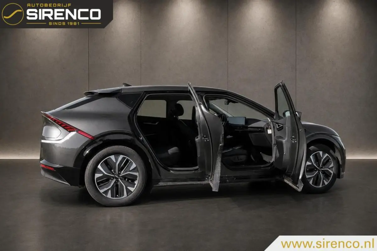 Plus 77.4 kWh soh 100% | leder | v2l | apdaptieve cruise control | stoelverwarming & koeling | sfeerverlichting |