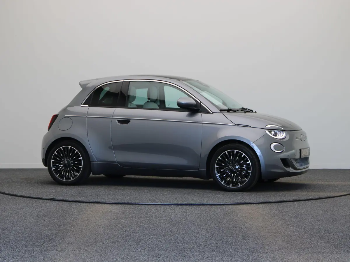 3+1 La Prima 42 kWh | Panoramisch dak | 94% accu score | Stoelverwarming | Lane assist |