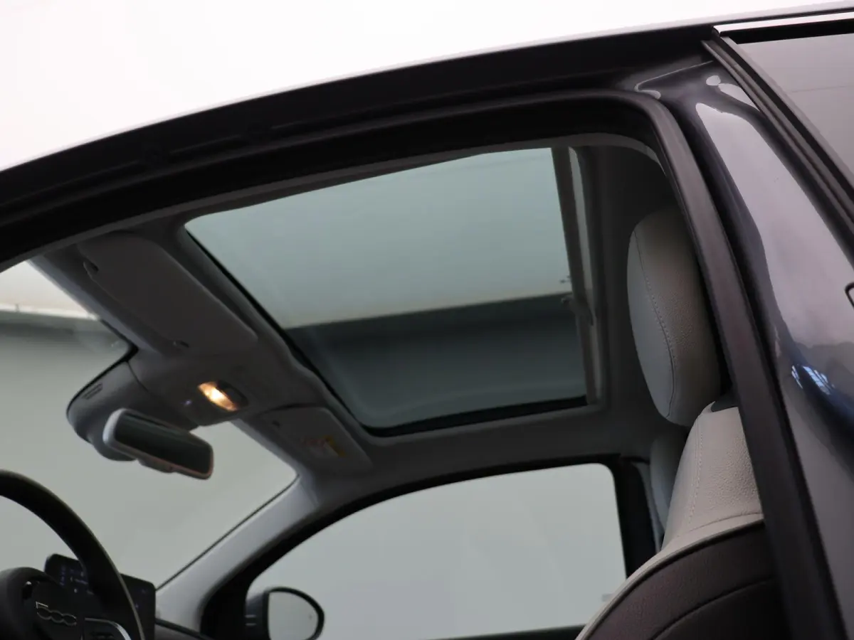 3+1 La Prima 42 kWh | Panoramisch dak | 94% accu score | Stoelverwarming | Lane assist |