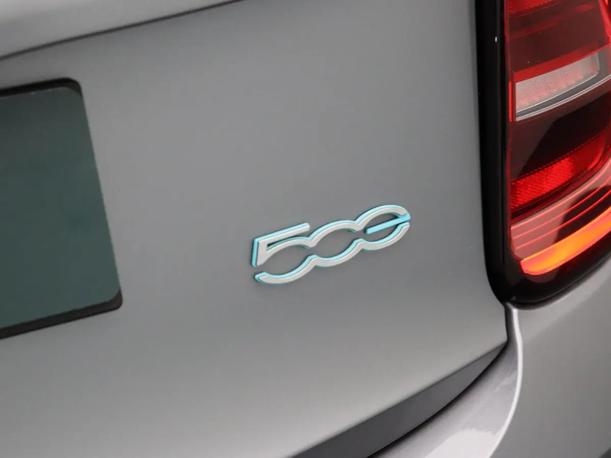 3+1 La Prima 42 kWh | Panoramisch dak | 94% accu score | Stoelverwarming | Lane assist |