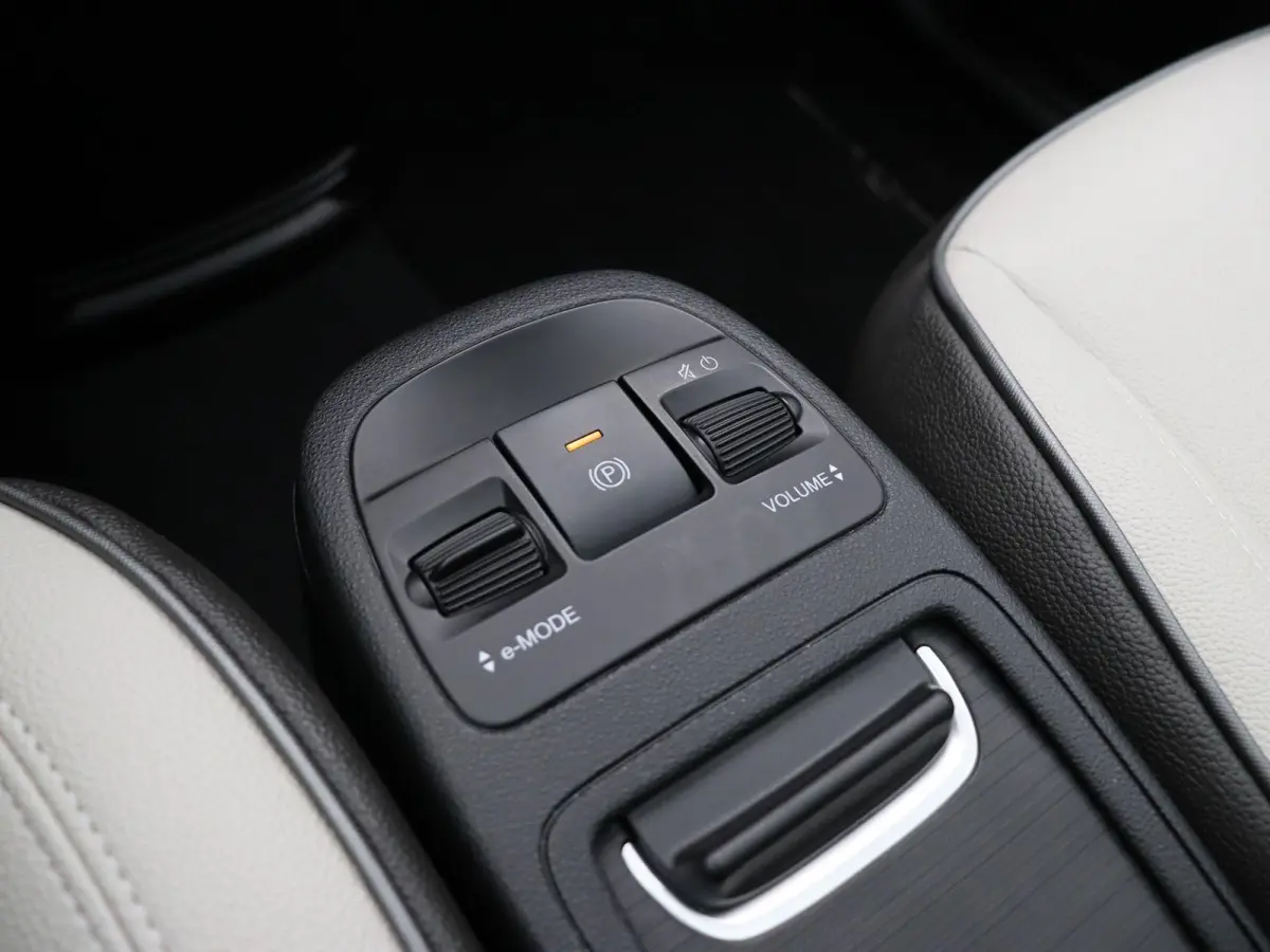 3+1 La Prima 42 kWh | Panoramisch dak | 94% accu score | Stoelverwarming | Lane assist |