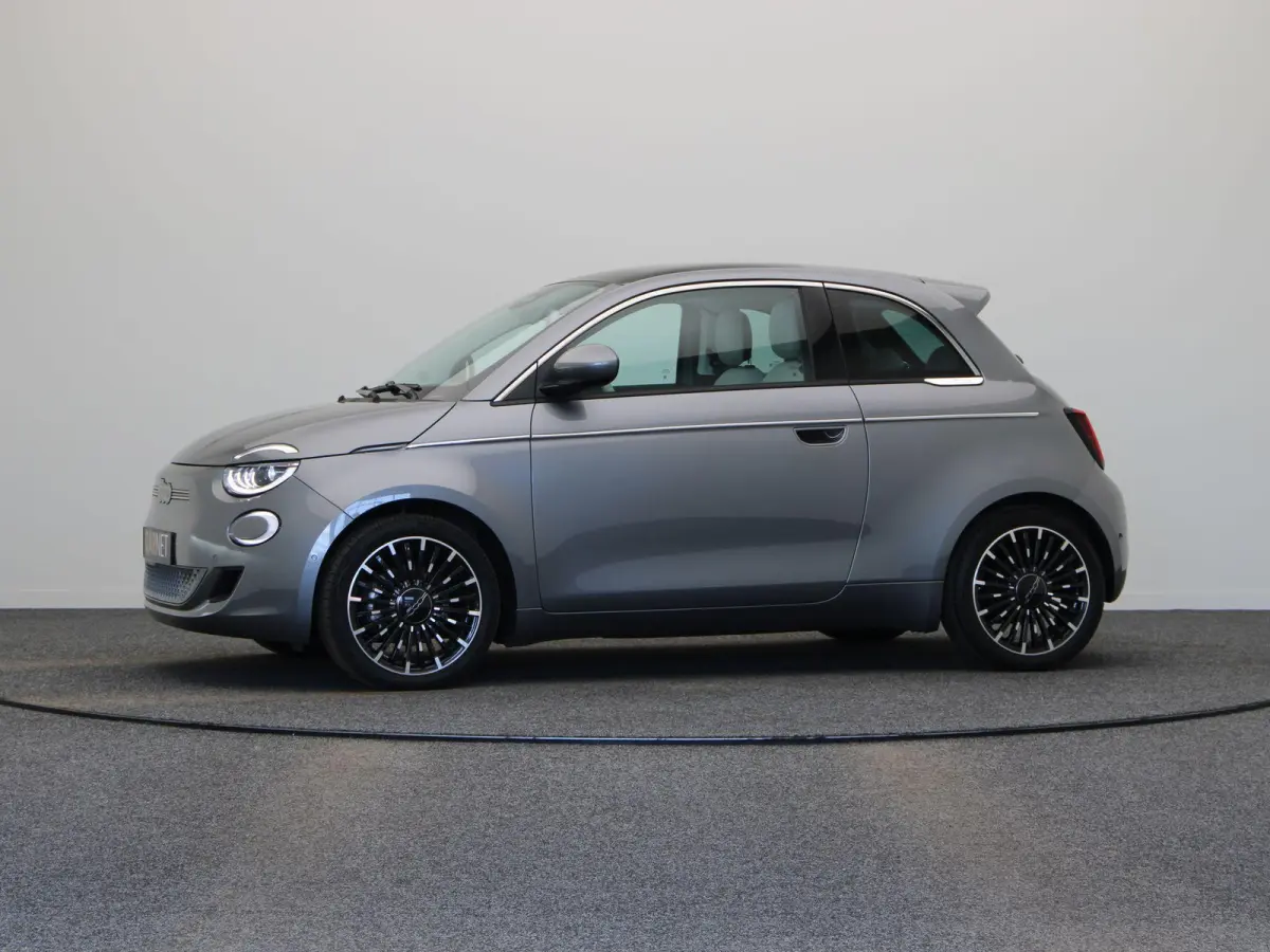 3+1 La Prima 42 kWh | Panoramisch dak | 94% accu score | Stoelverwarming | Lane assist |
