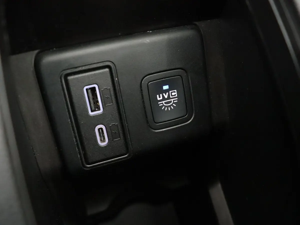 3+1 La Prima 42 kWh | Panoramisch dak | 94% accu score | Stoelverwarming | Lane assist |