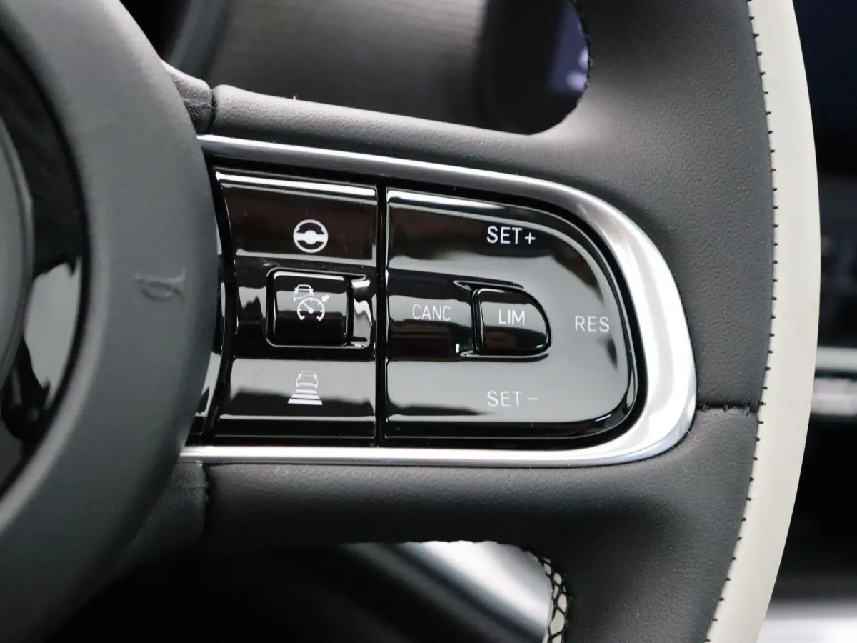 3+1 La Prima 42 kWh | Panoramisch dak | 94% accu score | Stoelverwarming | Lane assist |