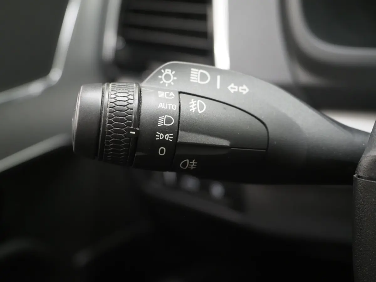 2.0 T8 Recharge AWD Inscription 7p Long range | Leder | Trekhaak | Pilot Assist | Memory | Camera | Keyless | BLIS | Carplay
