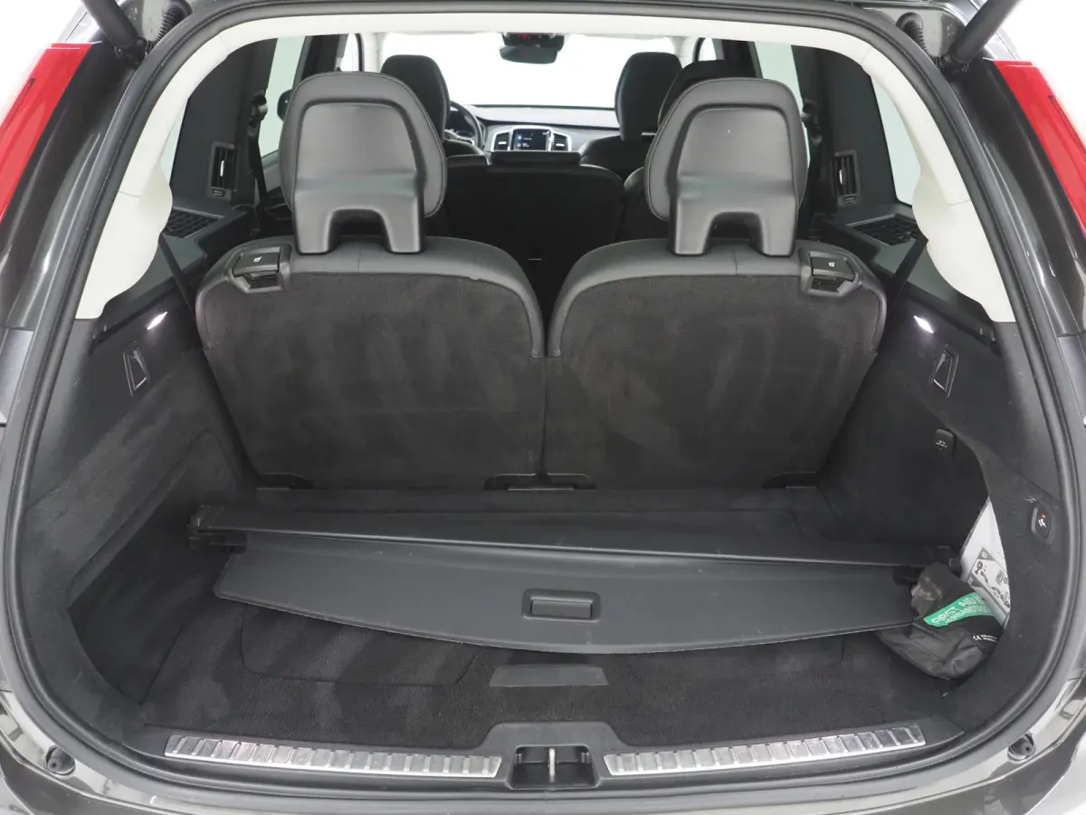 2.0 T8 Recharge AWD Inscription 7p Long range | Leder | Trekhaak | Pilot Assist | Memory | Camera | Keyless | BLIS | Carplay