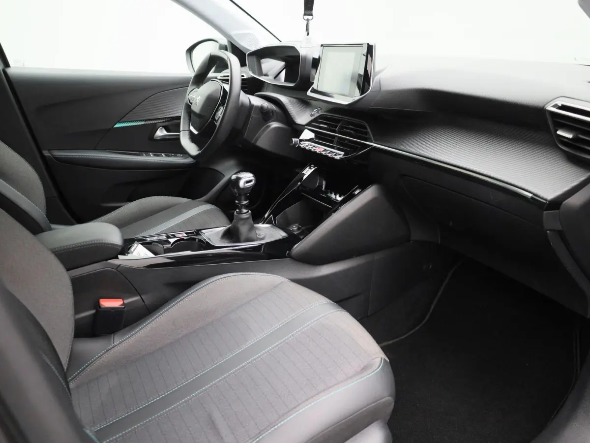 1.2 PureTech Allure Pack | Apple Carplay / Android Auto | Achteruitrijcamera | Parkeersensoren | Climate Control |