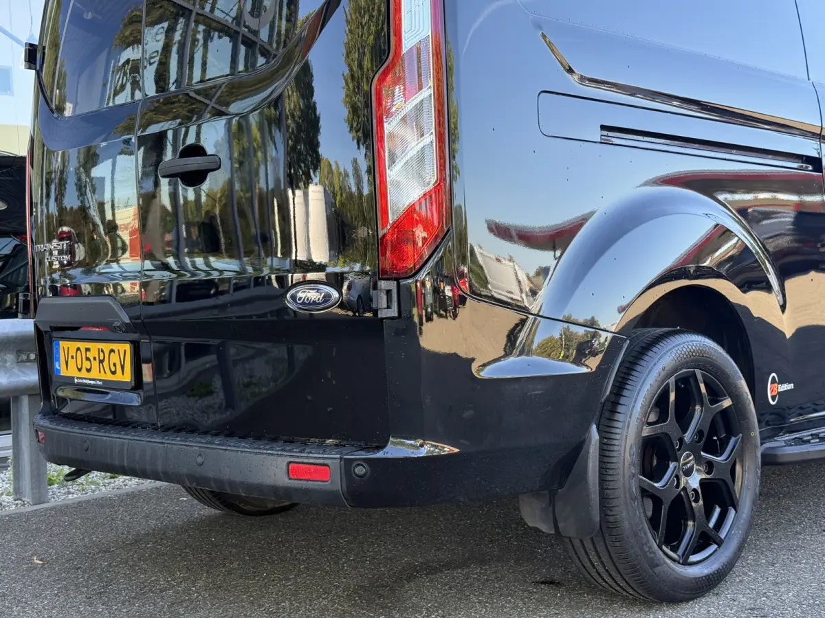 320 2.0 TDCI L2H1 Raptor | ZB-Edition | Leder | Camera | Navi | Carplay