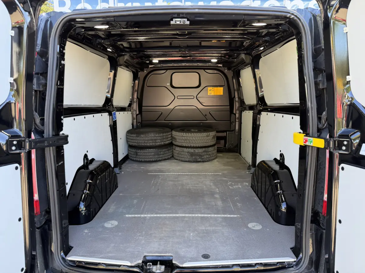 320 2.0 TDCI L2H1 Raptor | ZB-Edition | Leder | Camera | Navi | Carplay