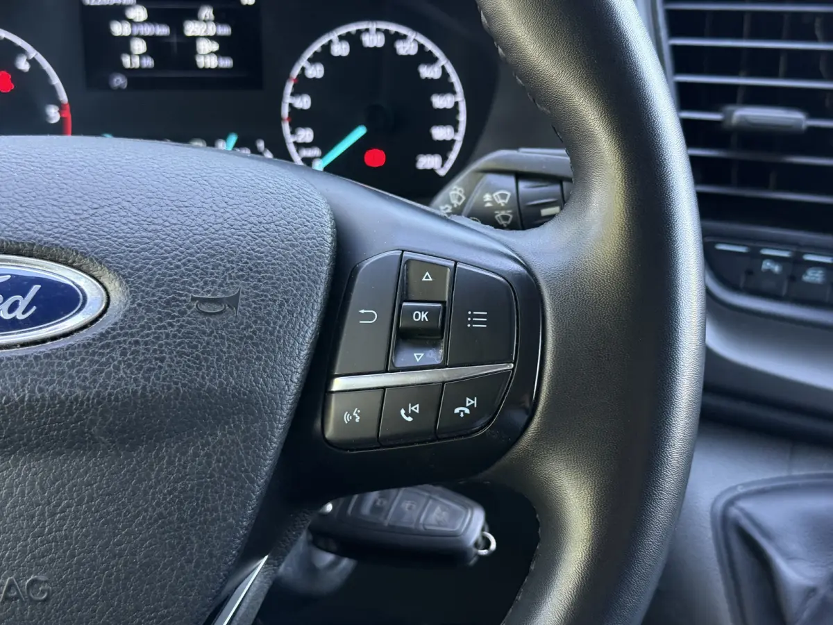 320 2.0 TDCI L2H1 Raptor | ZB-Edition | Leder | Camera | Navi | Carplay