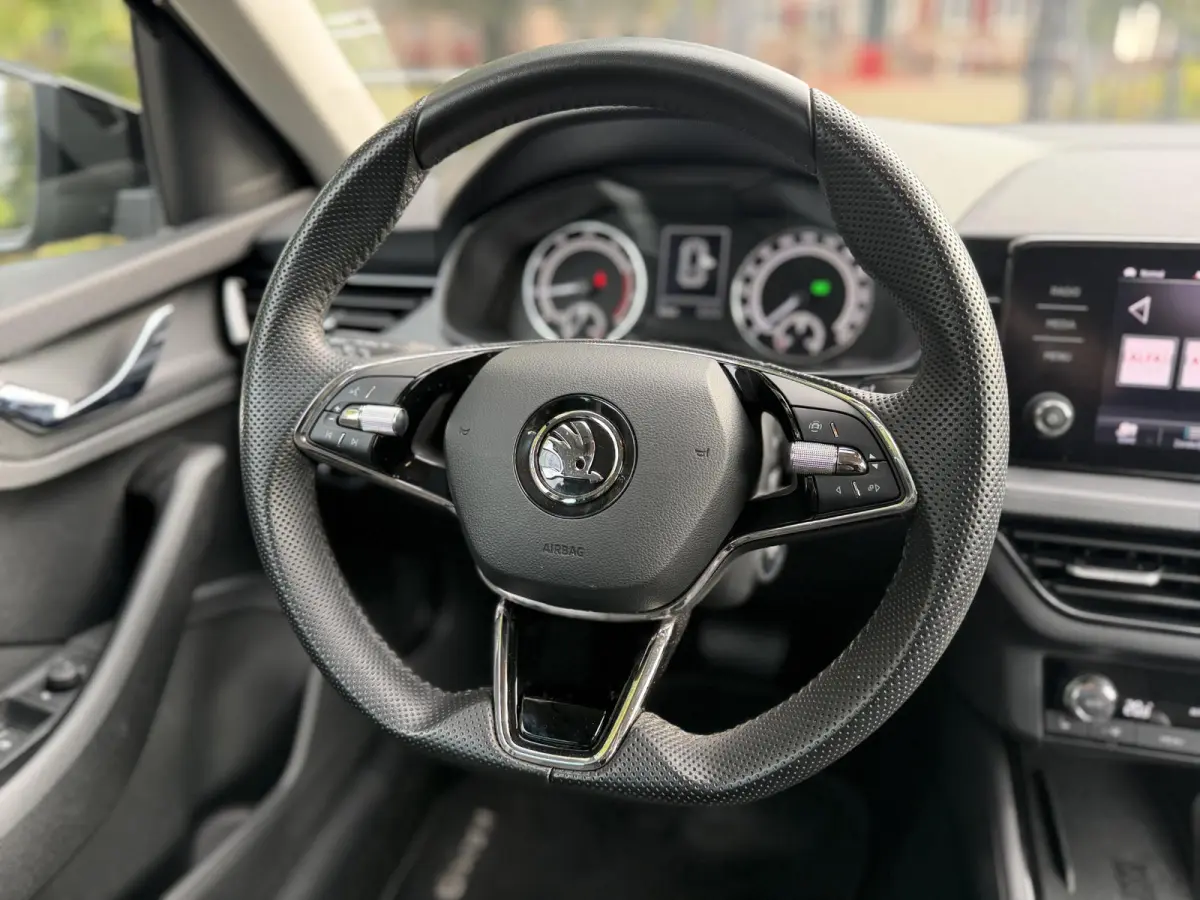 1.5 TSI ACT Sport Business | 150 PK | DSG | PDC | CarPlay | LED | Geen Afleverkosten |